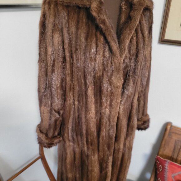 Vintage 40's Mink Coat with MAtching Muff /Handbag - Picture 2 of 15
